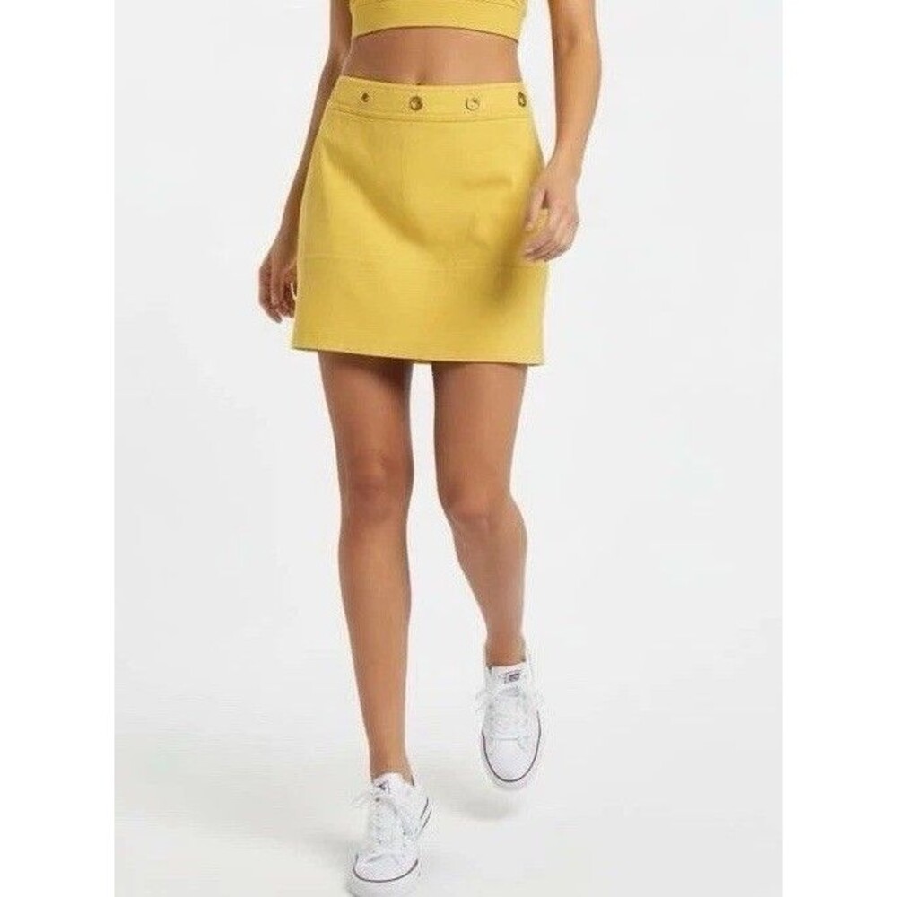 Tail Tech Yellow skort, size 8 (Pre-Loved)
